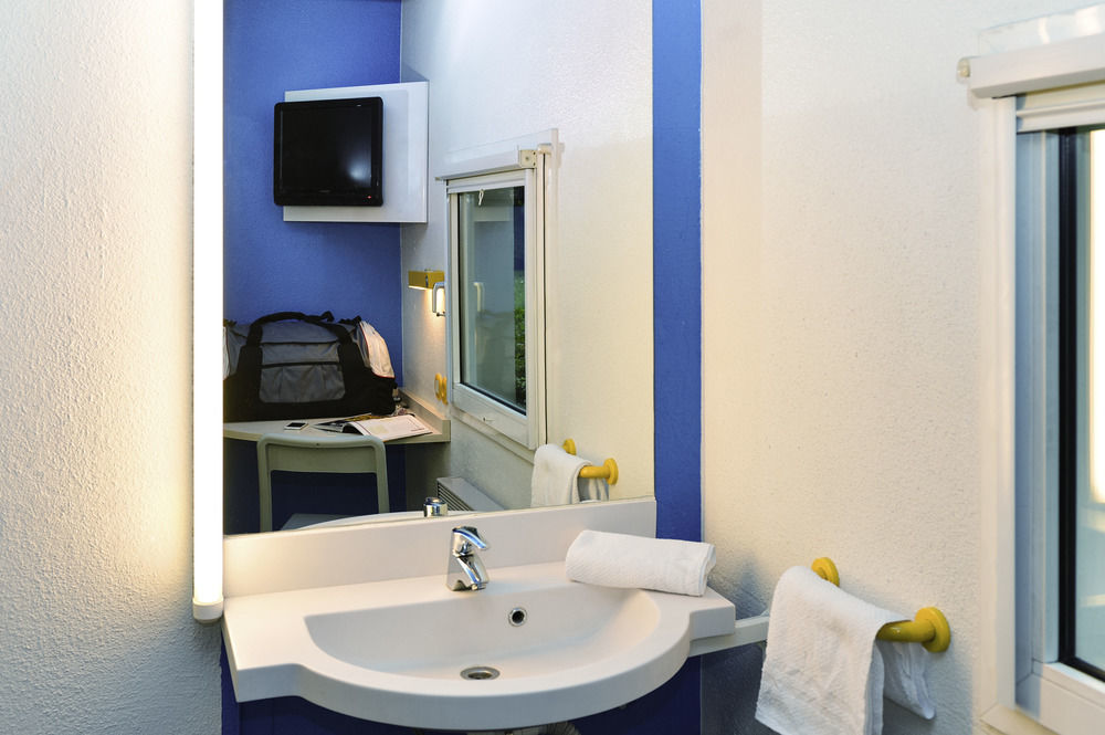 Hotelf1 Paris Saint Denis Universite Екстер'єр фото